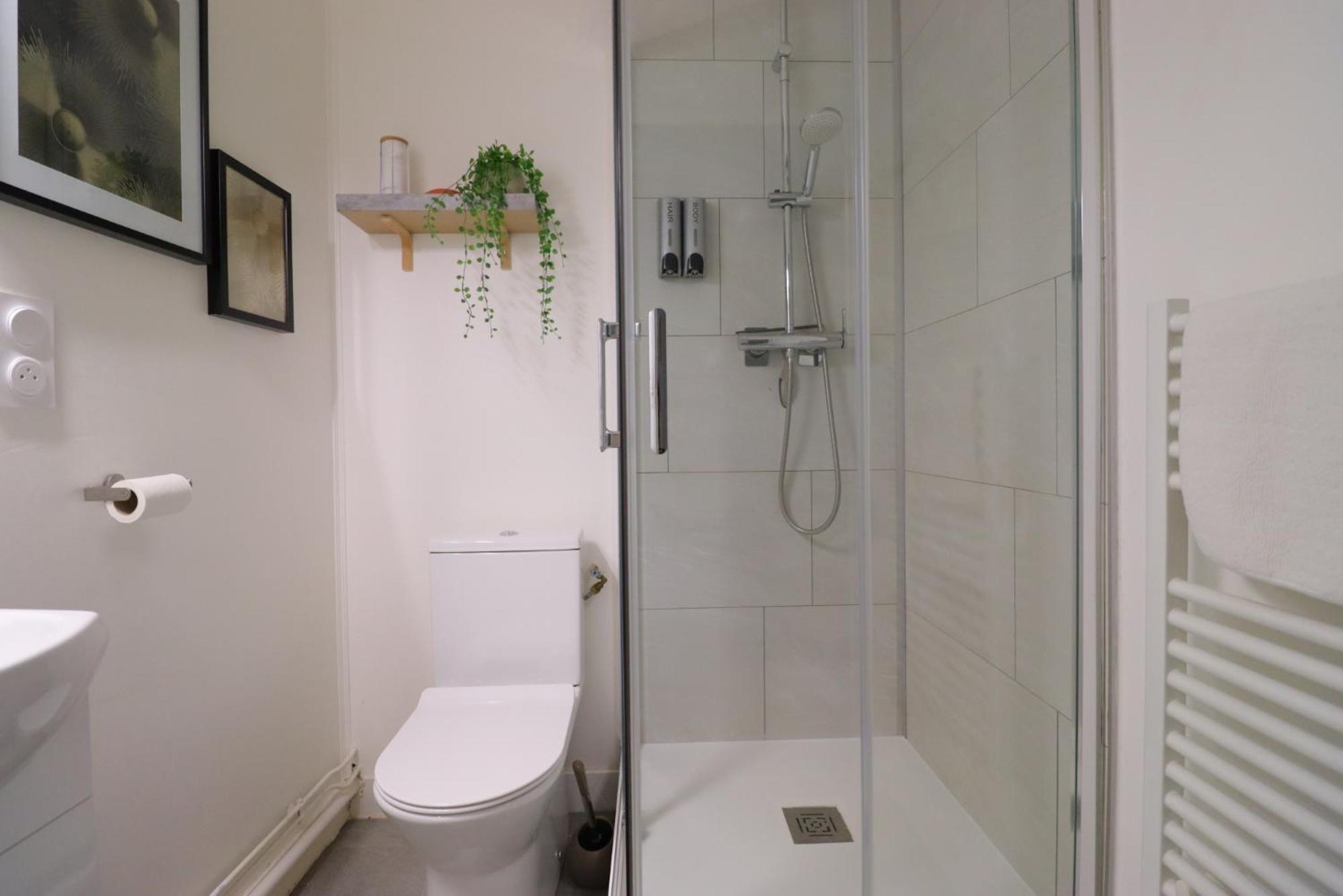 Le Neo - Studio Chic Avec Sa Cour Privative Et Fibre 베르주라크 외부 사진