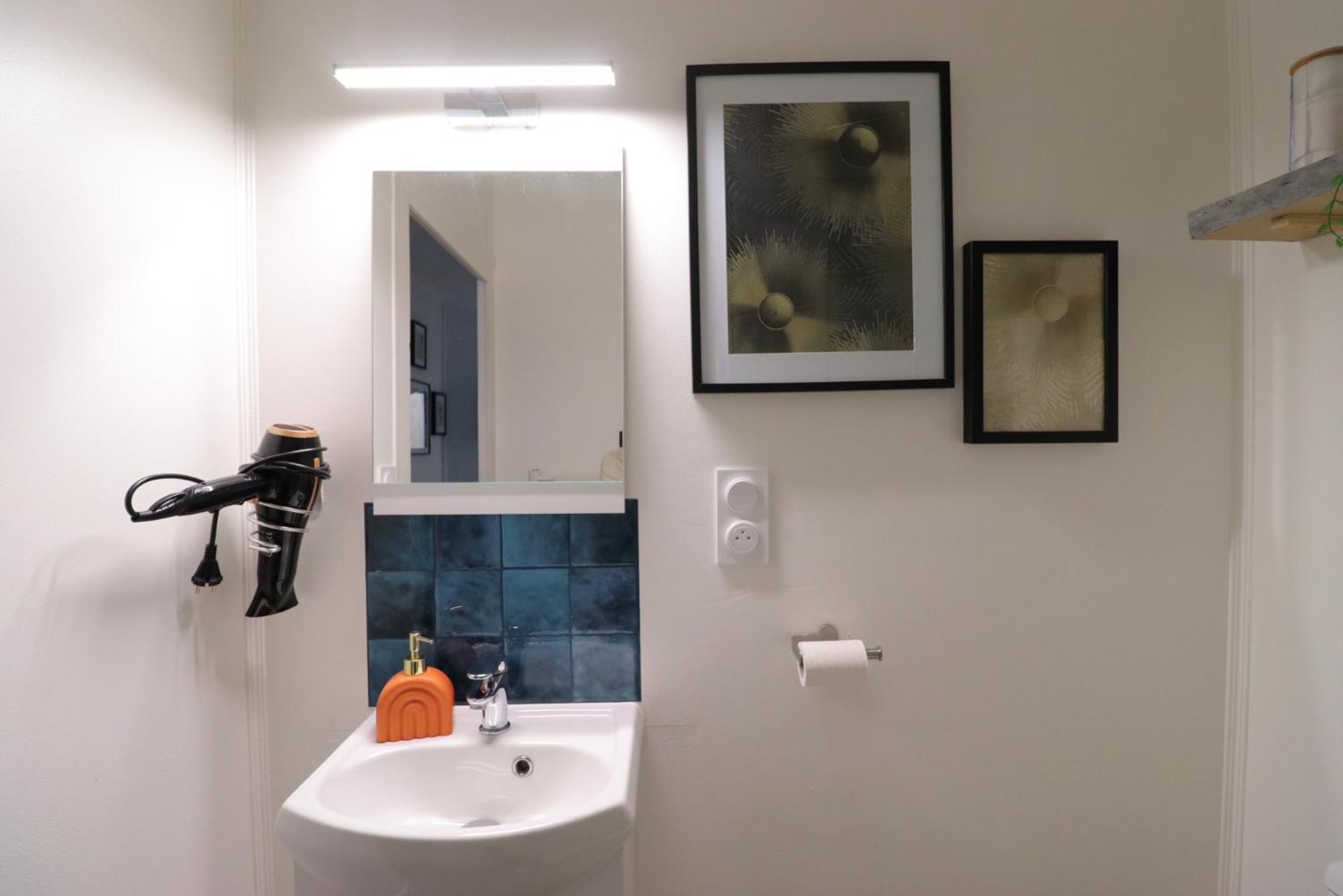 Le Neo - Studio Chic Avec Sa Cour Privative Et Fibre 베르주라크 외부 사진