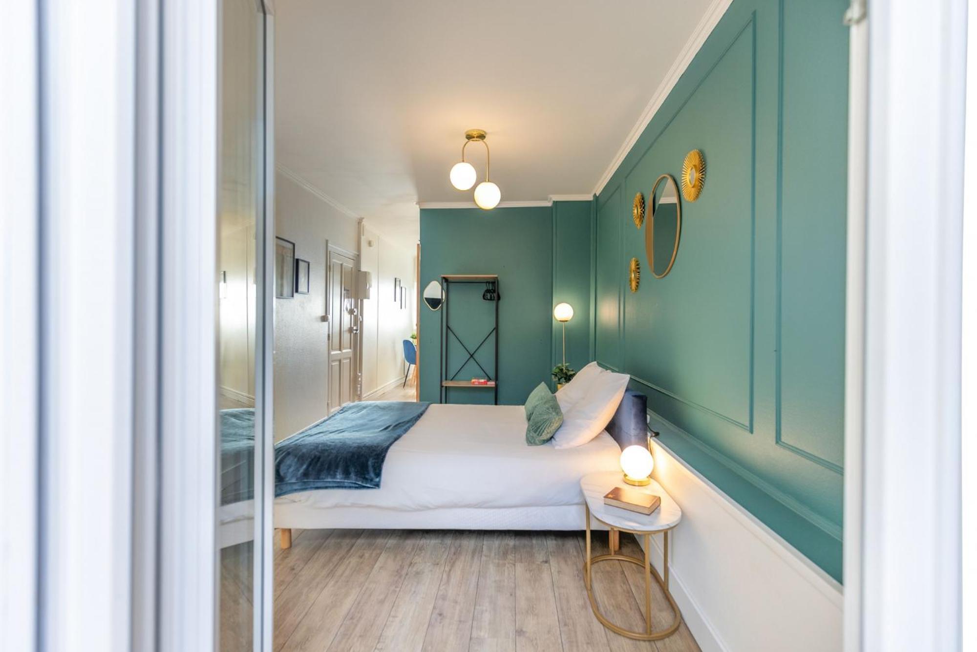 Le Neo - Studio Chic Avec Sa Cour Privative Et Fibre 베르주라크 외부 사진
